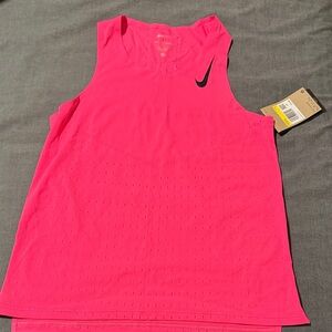 NIKE Aeroswift Running Tank In Hyper Pink/ Black